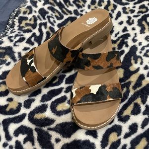 Yellow box cow sandals
